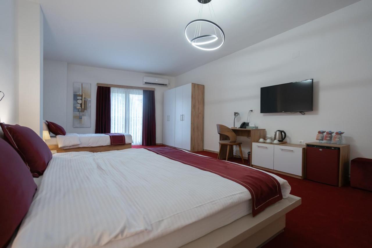 Austrian Palace Hotel Skopje Buitenkant foto